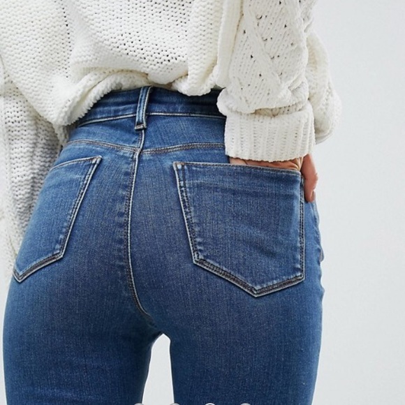 SOLD 🔥ASOS Ridley jeans - Picture 3 of 6